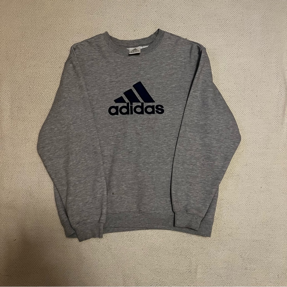 VINTAGE Grey Adidas Crewneck